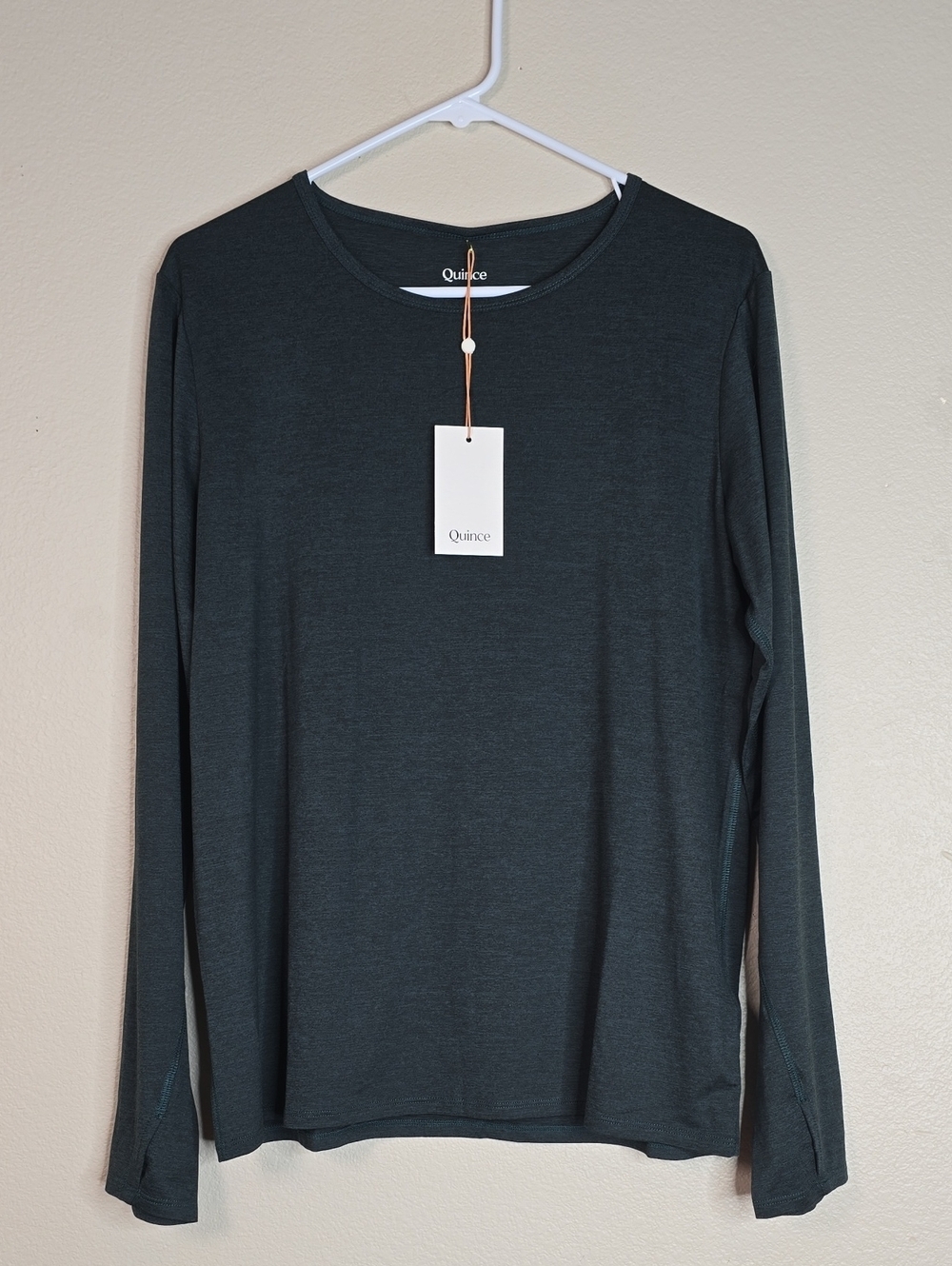 Quince Womans Long-Sleeve Crewneck Shirt Size M NWT.